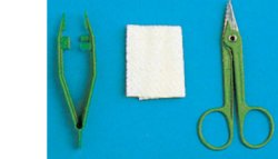SET PER RIMOZIONE SUTURE CONFEZIONATO IN BLISTER RIGIDO, CONTENENTE FORBICE, PINZA E GARZA - farmascienza.it