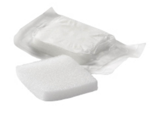 MEDICAZIONE IN COMPRESSE DI POLIURETANO ESPANSO FORMATO DA RETICOLI CELLULARI A NIDO D'APE 10PZ 5X5X1CM STERILE - farmascienza.it